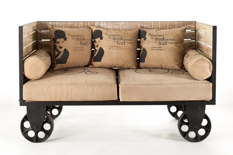 Dizajnová Sofa Charlie Chaplin 155x63x91 AKCIA -40%